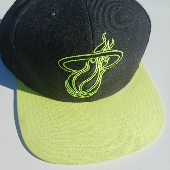 NBA Size One Size Black Green Cap - Picture 3 of 13